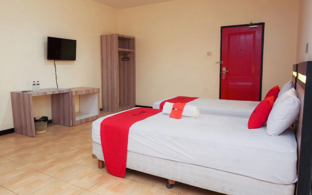 RedDoorz @ Jalan Sungai Saddang