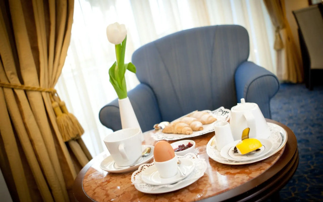 Hotel More