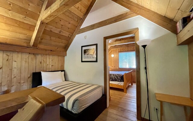 Black Bear Cottage