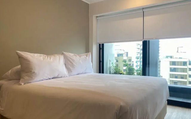 w Marvelous 1BR With View in Miraflores