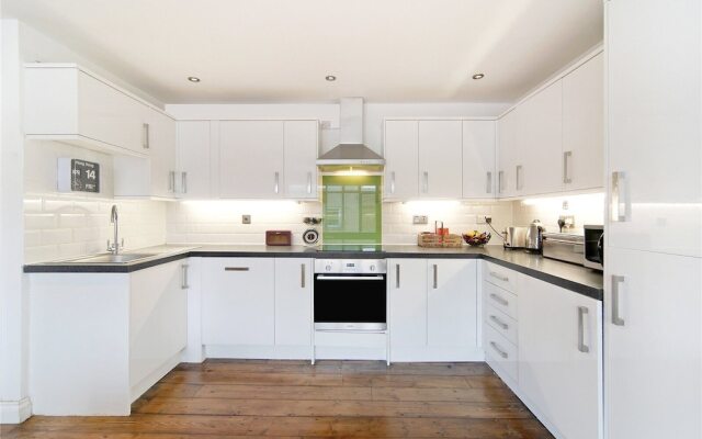 Brick Lane View Apartment