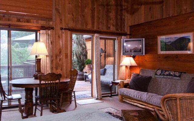 River House Bed and Breakfast