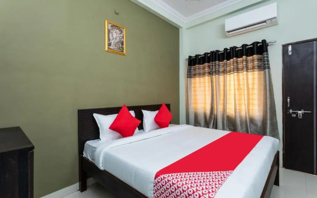 OYO Flagship 70280 Om Gulmohar Avenue