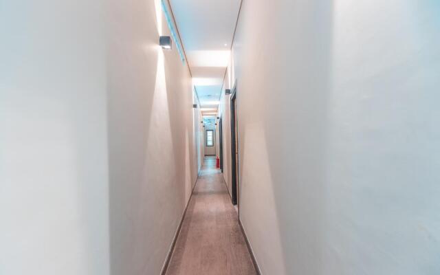 OYO Life 2658 Kost Rasyamada