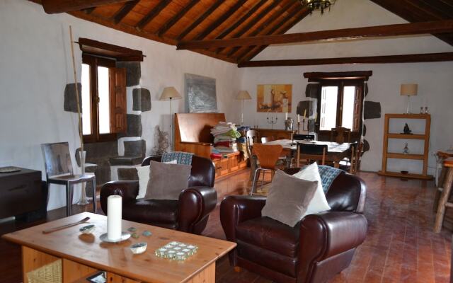 Traditional Canarian Country House B&B