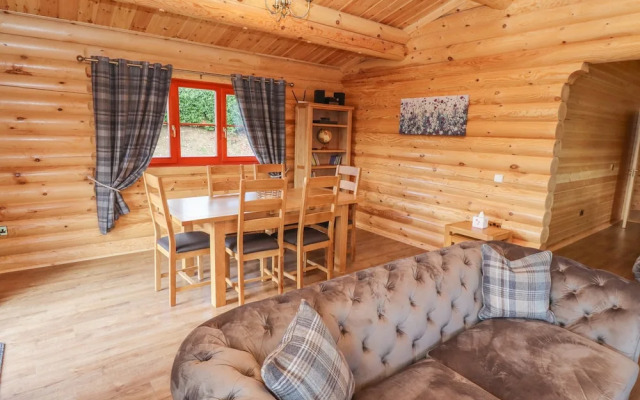 Maple Lodge