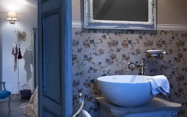 Roncaglia Suite