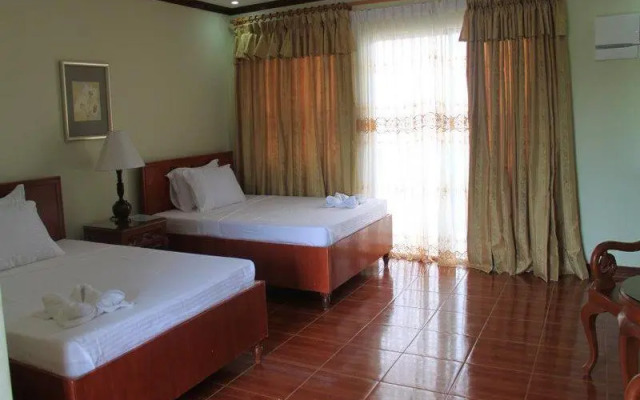 La Vista Hotel & Beach Resort