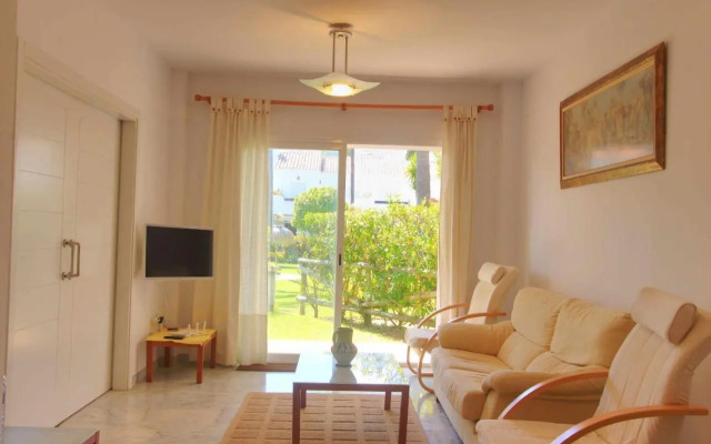 1176 beach front 2 pools bahia