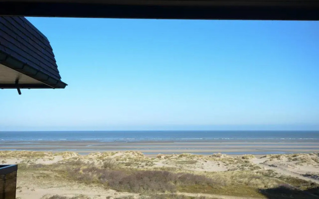 Apartment With 2 Rooms in Oostduinkerke