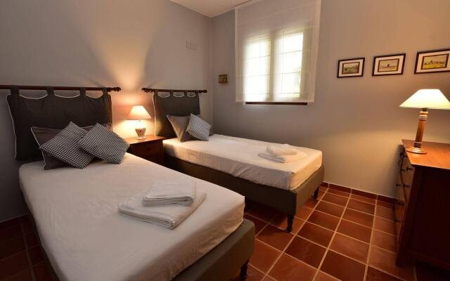 Ktima Grammeno Beachside Villa