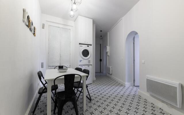 Daumier - New 2 Bdrs Flat near la Seine