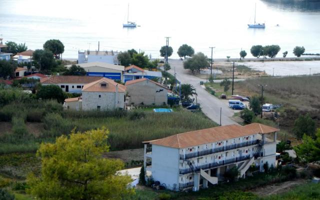 Pansion Porto Tsi Ostrias