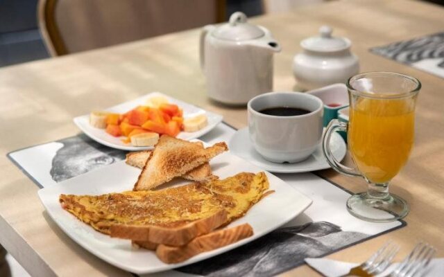 Hotel Vanguardia Real