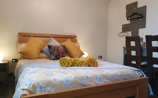 The Cot House Inn
