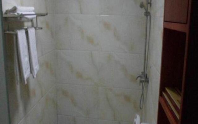 Yijia Business Inn
