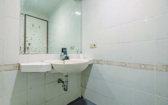 Comfort And Simply Studio At Puri Kemayoran Apartment