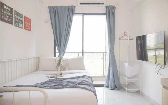 Comfy And Best Deal Studio Sky House Bsd Apartment Near Aeon – Guest Rooms – Legok