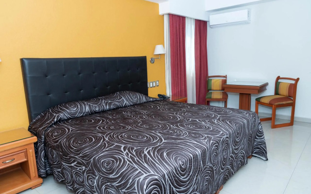 Hotel Gran Via