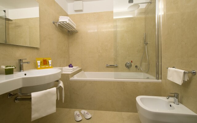 Fenice Milano Hotel
