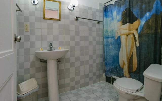 Hostal Leonel