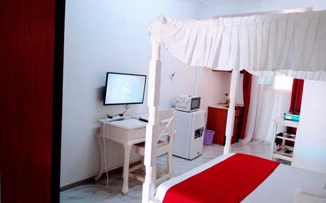 Lux Suites Bustani studio Apartments