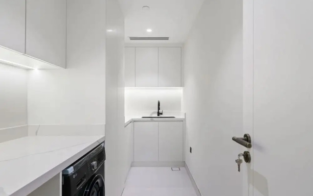 Waterfront 3BR Apt Direct Access to Nakheel Mall