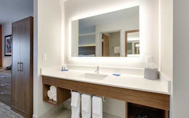 Holiday Inn Express Hotel & Suites Scottsbluff-Gering by IHG