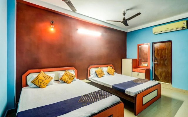 Unique Beach Inn by OYO Rooms