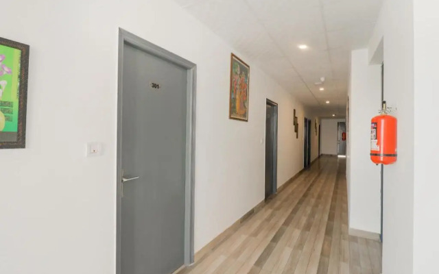 Hotel Tulip Red by OYO Rooms