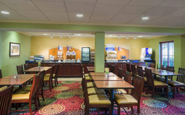 Holiday Inn Express Frazer - Malvern by IHG