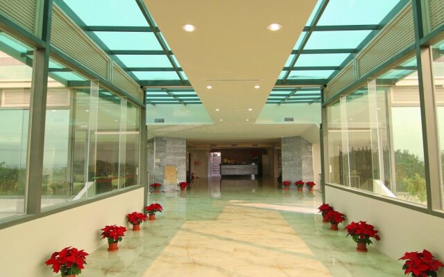 Wusanto Huching Resort Hotel