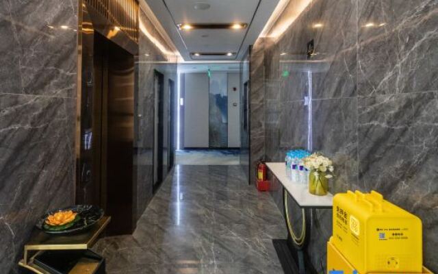 Yifeng Hotel