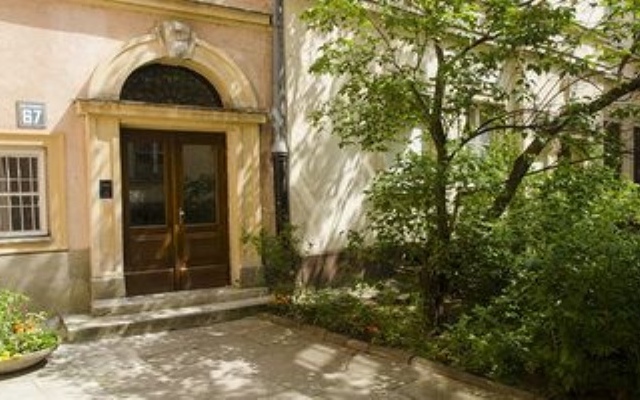 Krakowskie Przedmiescie - Night and Day