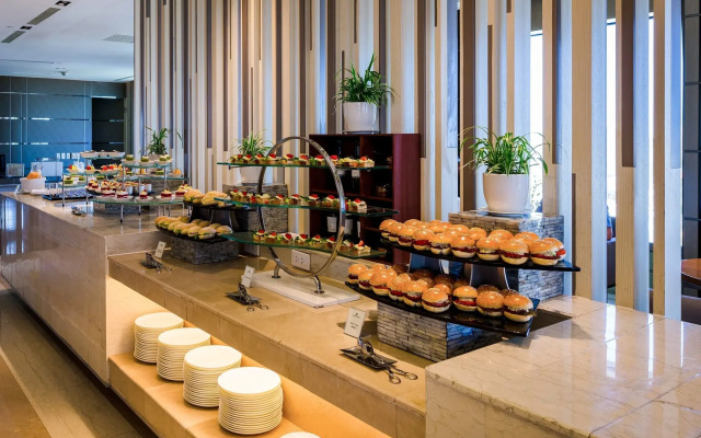 Hotel Nikko Saigon