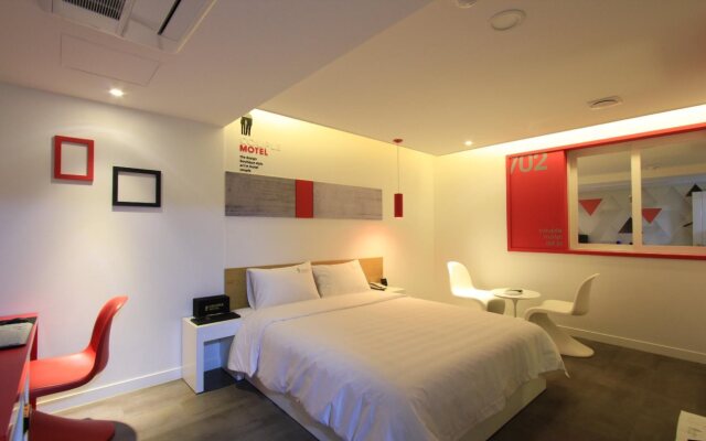 Couple Hotel