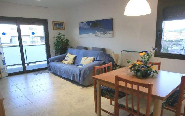 104652 - Apartment in Lloret de Mar