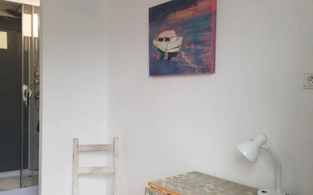 Gazelle Guest House and Art Gallery