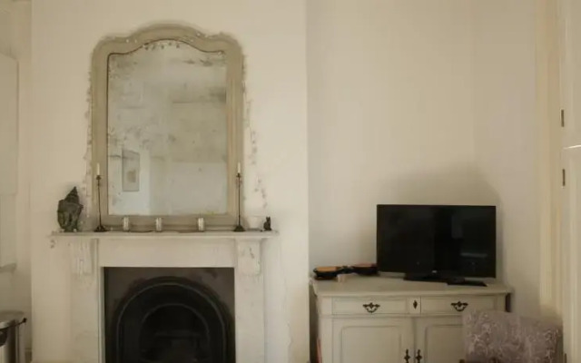 Lovely 1-bed Notting Hill Home