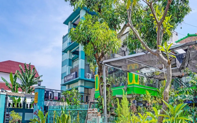 Hotel O Home Stay Elis Cateliya Syariah