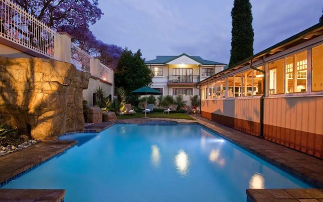 Sentinel Luxury Suite Hotel