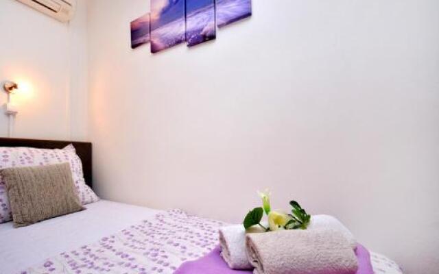 Apartments & Rooms As