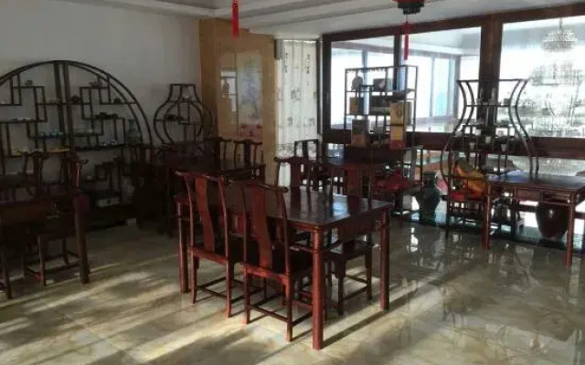 Xinsha Beach Holiday Hotel