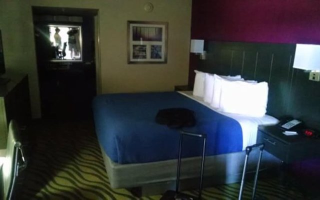 Stratford House Inns - Edmond