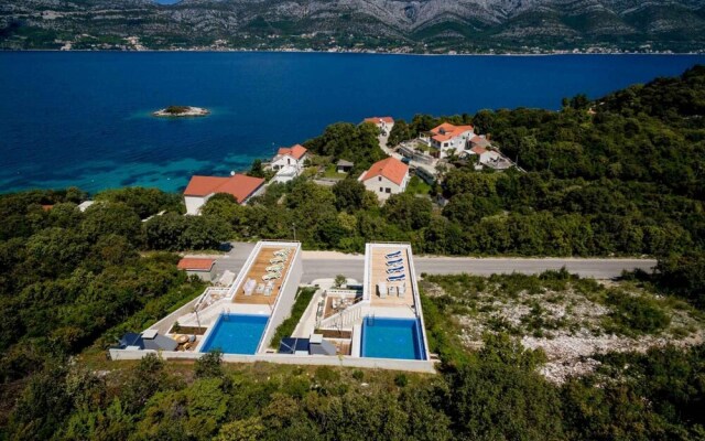 Villas Alter Ego I in Zrnovo