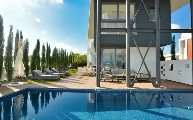 Villa Chivon AQ WP8