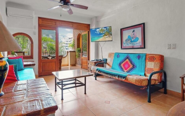 Ocean View 1Br Condo-balcony-beach-pool - 306