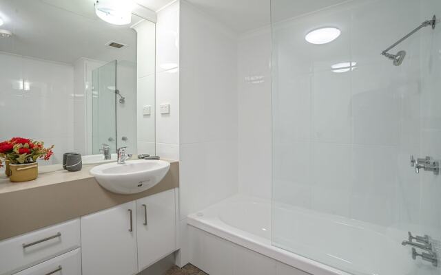 Terrific Location, Large 2BR, 2 Bath Apt