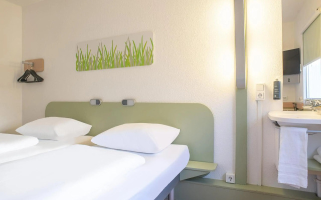 B&B HOTEL Rostock-Broderstorf