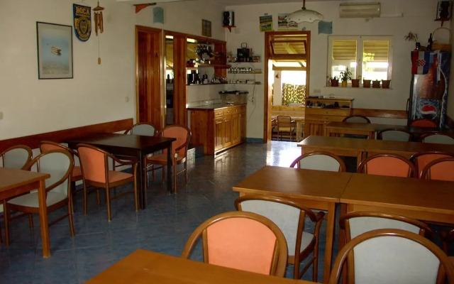 Jadranka - 200 m From sea - SA7